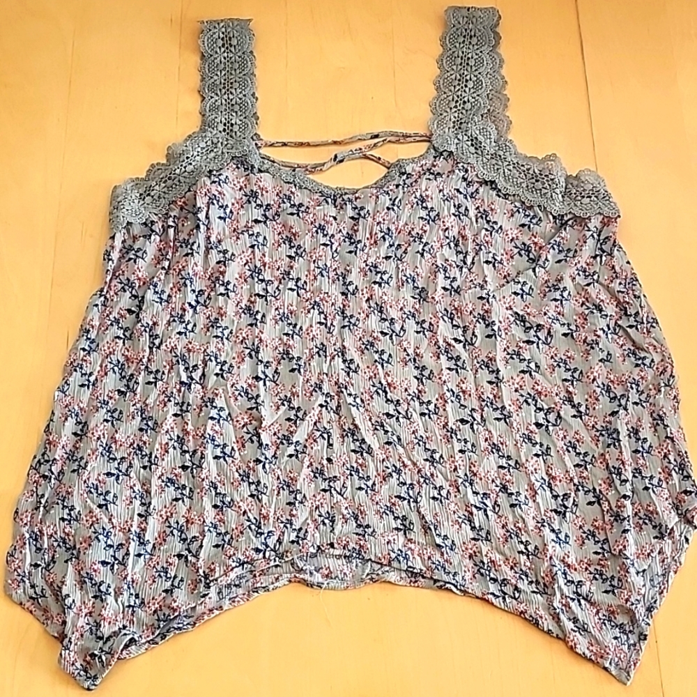 Rue+ 3x sage, navy, & salmon lace strap tank top w handkerchief hem
